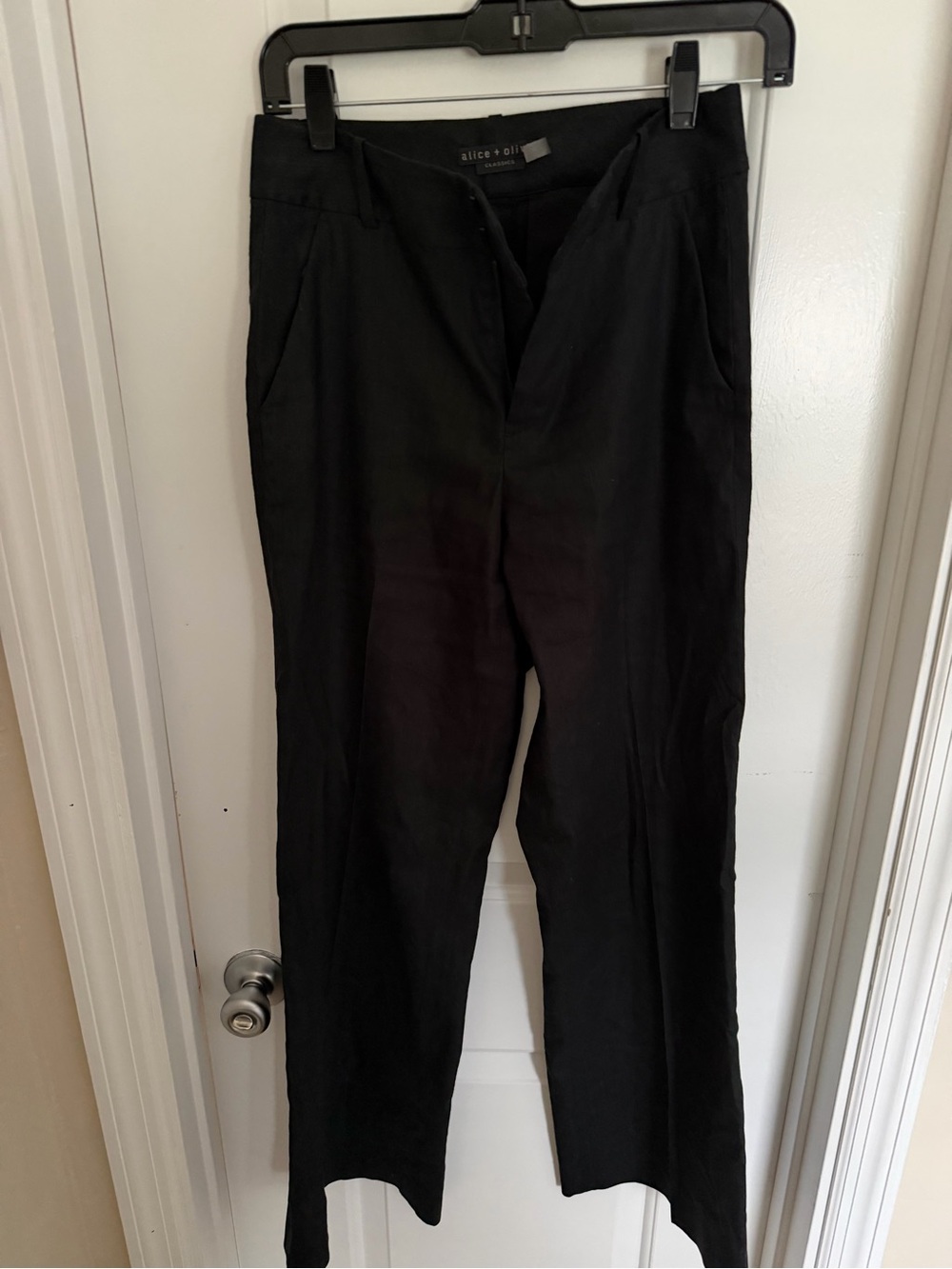 Alice + Olivia Black Tailored Straight-Leg Pants